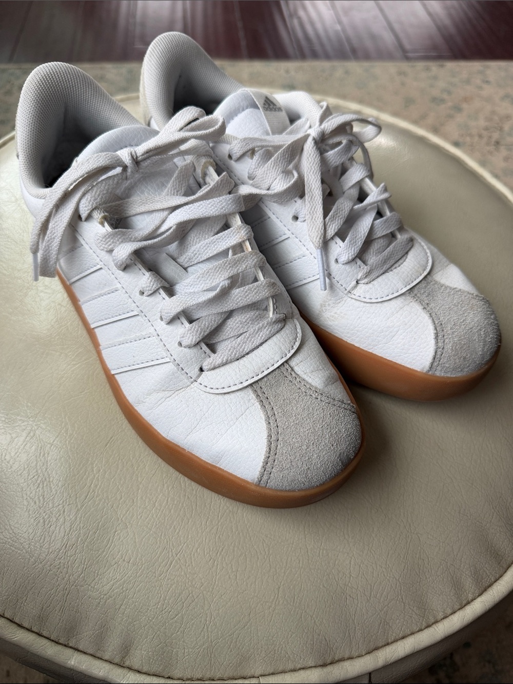 adidas Women's White & Gum Low-Profile Leather Sneakers 7.5-8